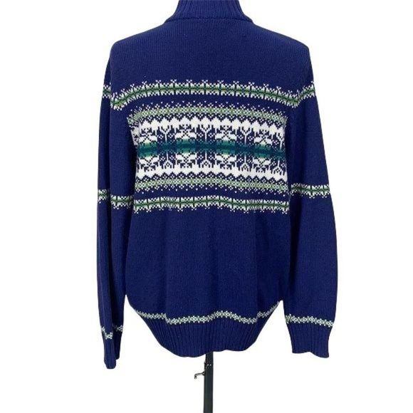 Croft and Barrow Winter Blue Medium Zippered Sweater‎ - Picture 4 of 9